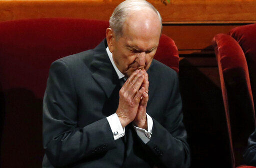 At 94, Mormon president proves himself open to change
